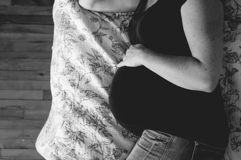 Montreal Maternity Photographer