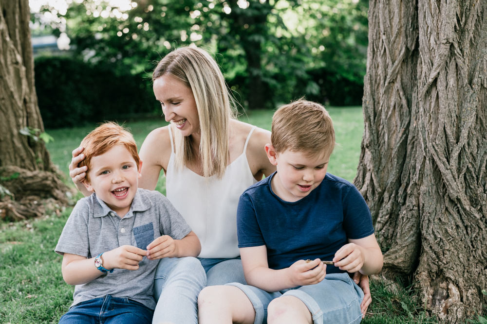 Photographie familiale en extérieur