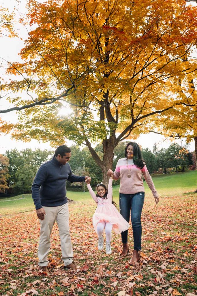 Family Photoshoot Montreal Outdoors