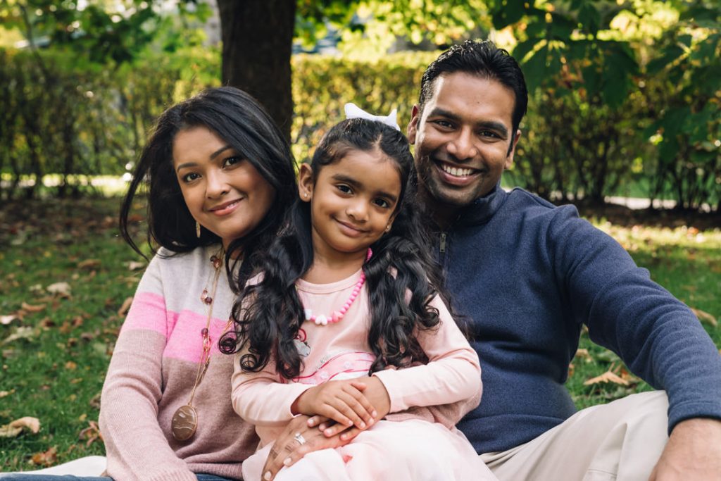 Family Photoshoot Montreal Outdoors