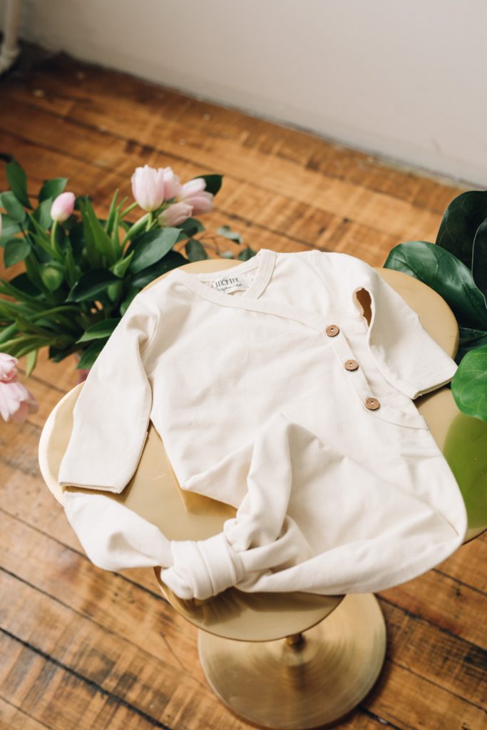 oat button sleepwear